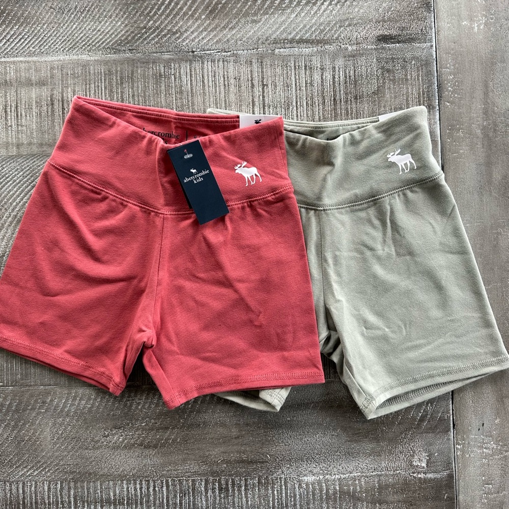 New with Tags! High rise bike shorts